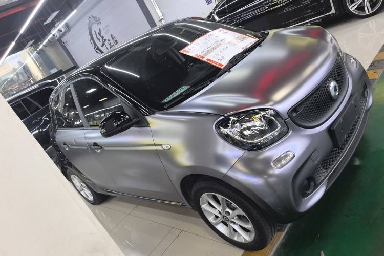 Used smart forfour 2018 1.0L 52 kW Dynamic Edition Exterior 2