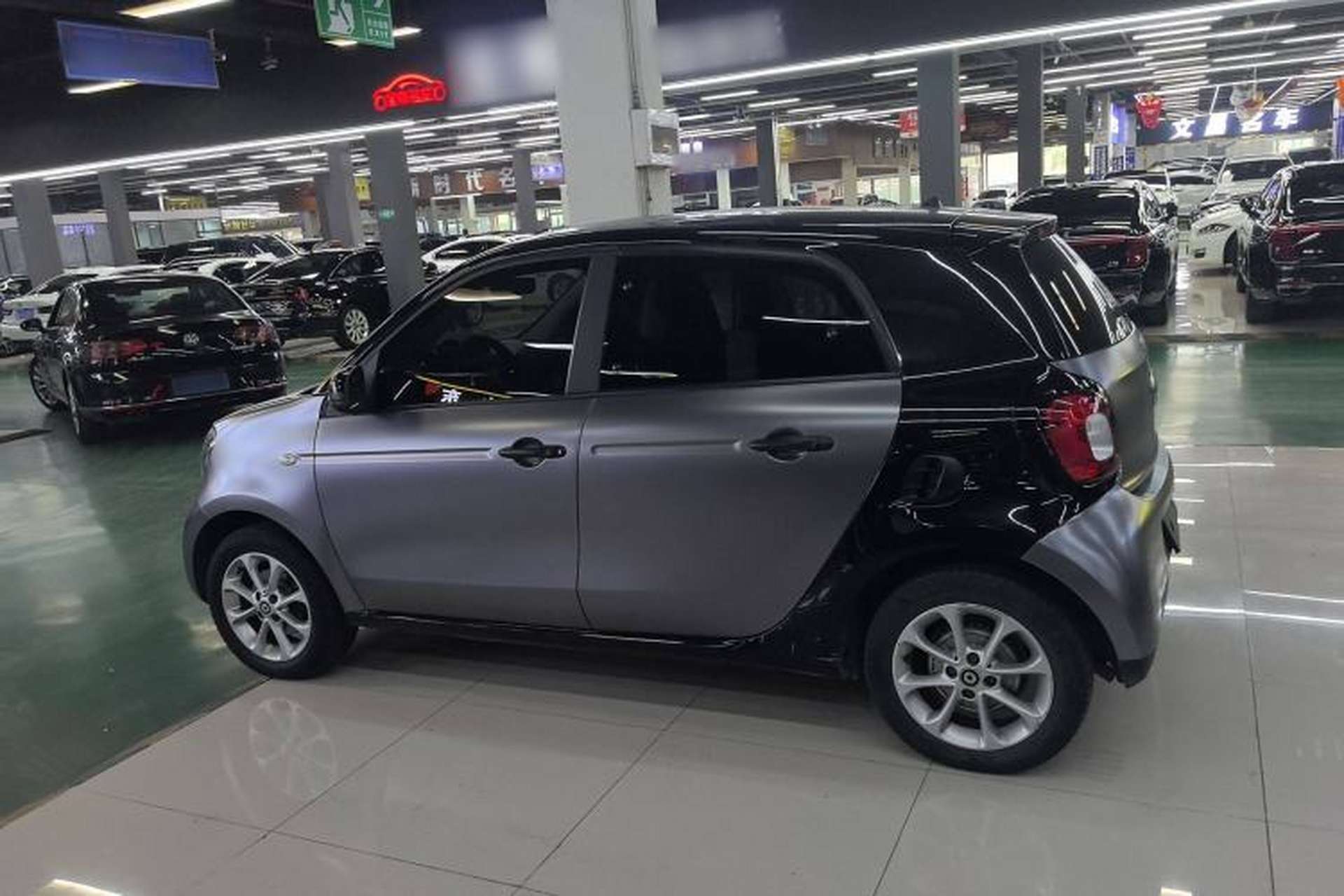Used smart forfour 2018 1.0L 52 kW Dynamic Edition Exterior 5