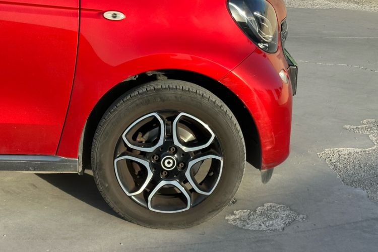 Used smart forfour 2016 0.9T 66 kW Pioneer Edition Exterior 6