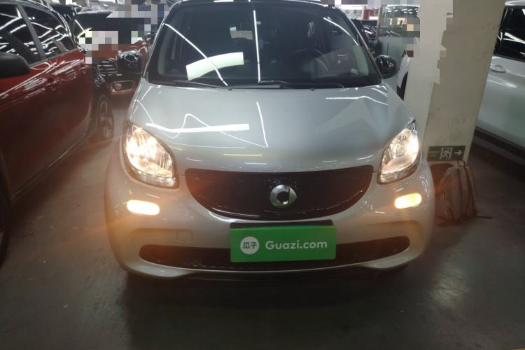 Used smart forfour 2016 0.9T 66 kW Pioneer Edition Front