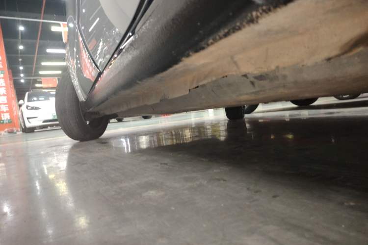 Used smart forfour 2016 0.9T 66 kW Pioneer Edition Left Side Sill