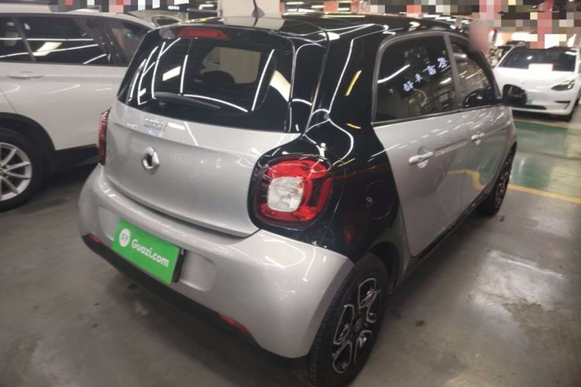 Used smart forfour 2016 0.9T 66 kW Pioneer Edition Rear Right 45 Deg