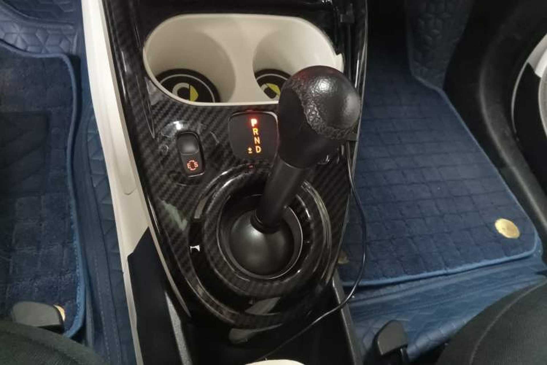 Used smart forfour 2016 0.9T 66 kW Ultimate Edition Gear Lever