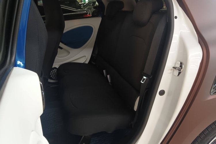 Used smart forfour 2016 0.9T 66 kW Ultimate Edition Left Rear Seat
