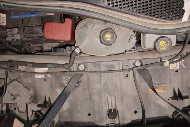 Used smart forfour 2016 1.0L 52 kW Passion Edition Engine Bay