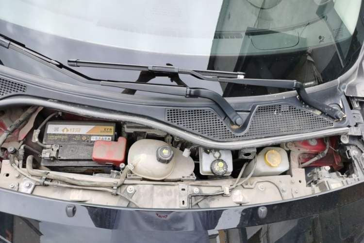 Used smart forfour 2016 1.0L 52 kW Passion Edition Engine Bay
