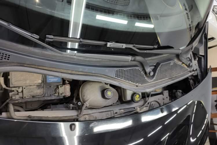 Used smart forfour 2016 1.0L 52 kW Passion Edition Engine Bay