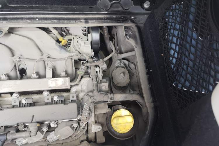 Used smart forfour 2016 1.0L 52 kW Dynamic Edition Engine Bay Left