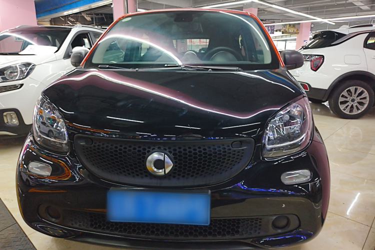 Used smart forfour 2016 1.0L 52 kW Dynamic Edition Exterior 1