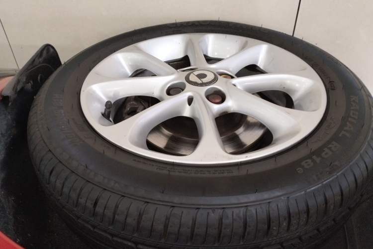 Used smart forfour 2016 1.0L 52 kW Dynamic Edition Exterior 3