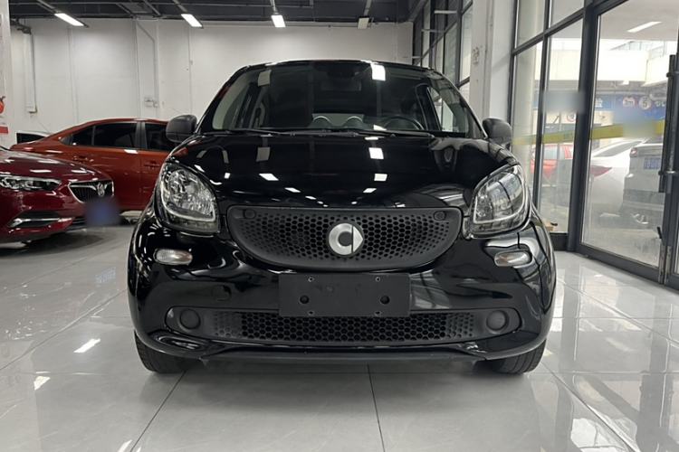 Used smart forfour 2016 1.0L 52 kW Dynamic Edition Exterior 3