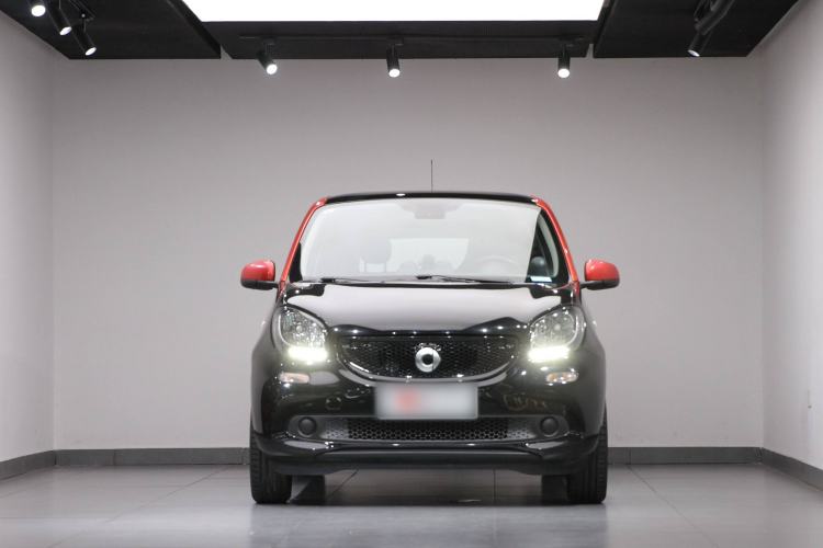 Used smart forfour 2016 0.9T 66 kW Pioneer Edition Exterior 3