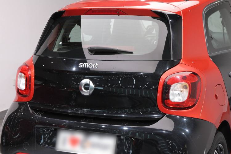 Used smart forfour 2016 0.9T 66 kW Pioneer Edition Exterior 4