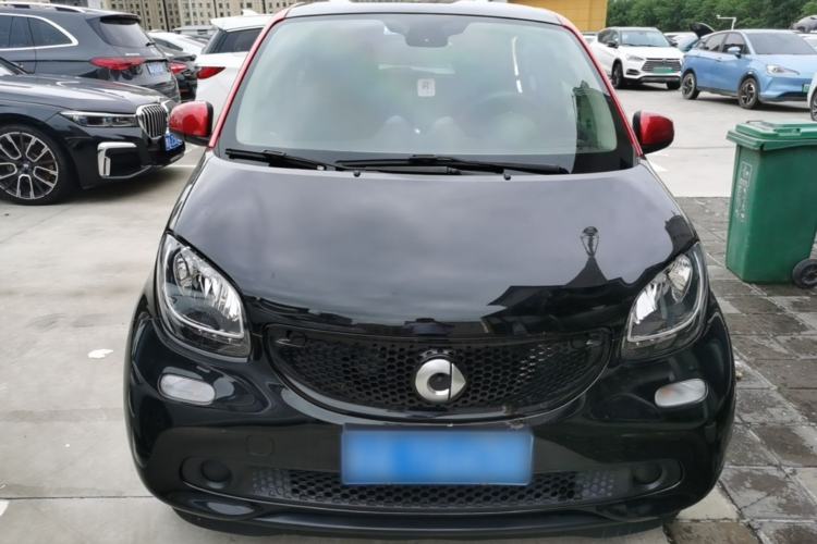 Used smart forfour 2016 1.0L 52 kW Passion Edition Front