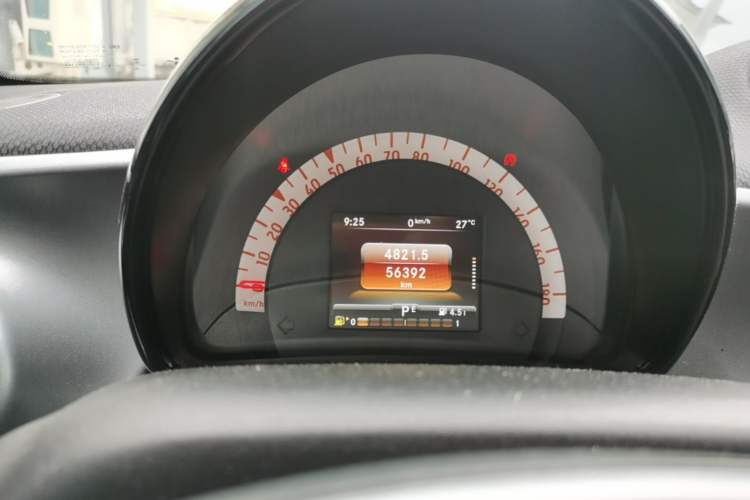 Used smart forfour 2016 1.0L 52 kW Passion Edition Instrument Cluster