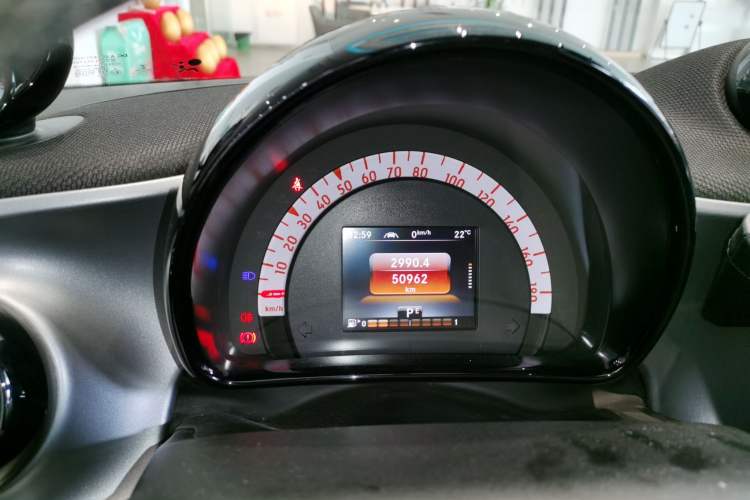 Used smart forfour 2016 0.9T 66 kW Pioneer Edition Instrument Cluster