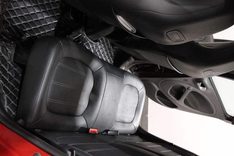 Used smart forfour 2016 0.9T 66 kW Pioneer Edition Interior 9