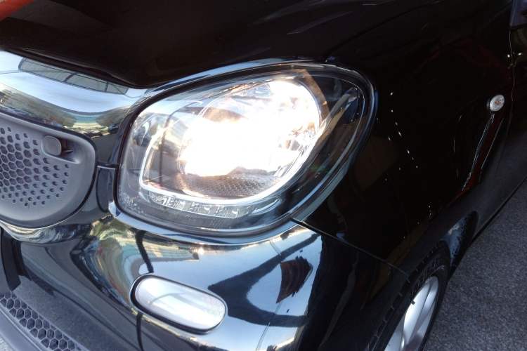 Used smart forfour 2016 1.0L 52 kW Dynamic Edition Left Front Headlight