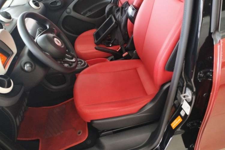 Used smart forfour 2016 1.0L 52 kW Dynamic Edition Left Front Seat