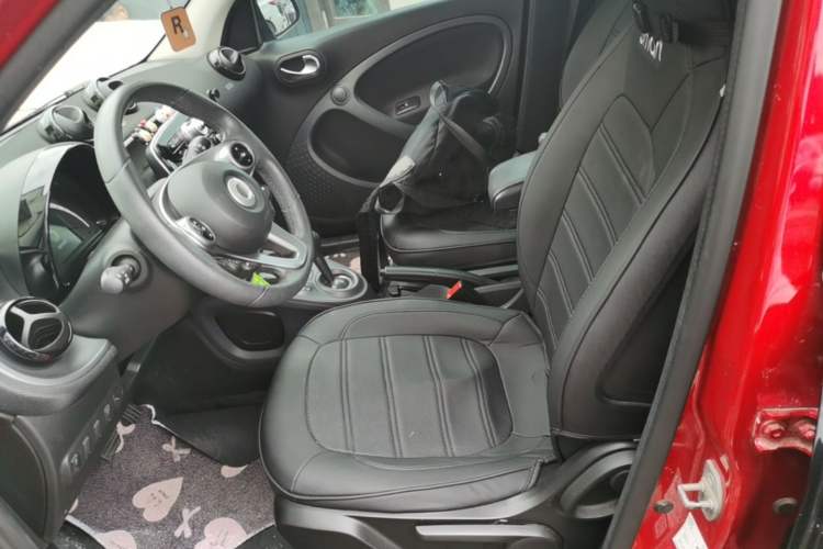 Used smart forfour 2016 1.0L 52 kW Passion Edition Left Front Seat