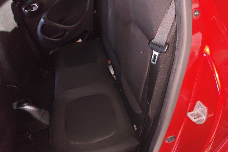 Used smart forfour 2016 1.0L 52 kW Passion Edition Left Rear Seat
