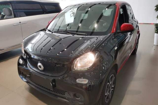 Used smart forfour 2016 0.9T 66 kW Pioneer Edition