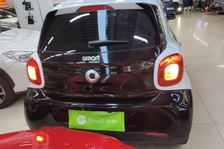 Used smart forfour 2016 1.0L 52 kW Passion Edition Rear