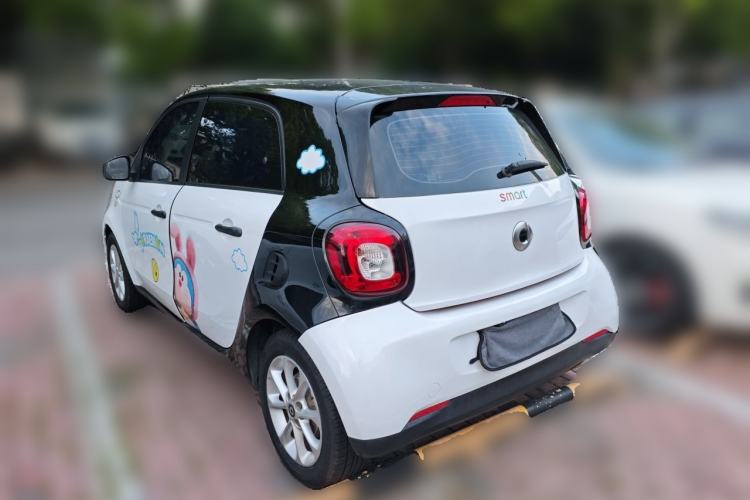Used smart forfour 2016 1.0L 52 kW Dynamic Edition Rear Left 45 Deg