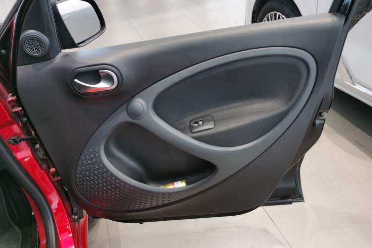 Used smart forfour 2016 0.9T 66 kW Pioneer Edition Right Front Door Interior