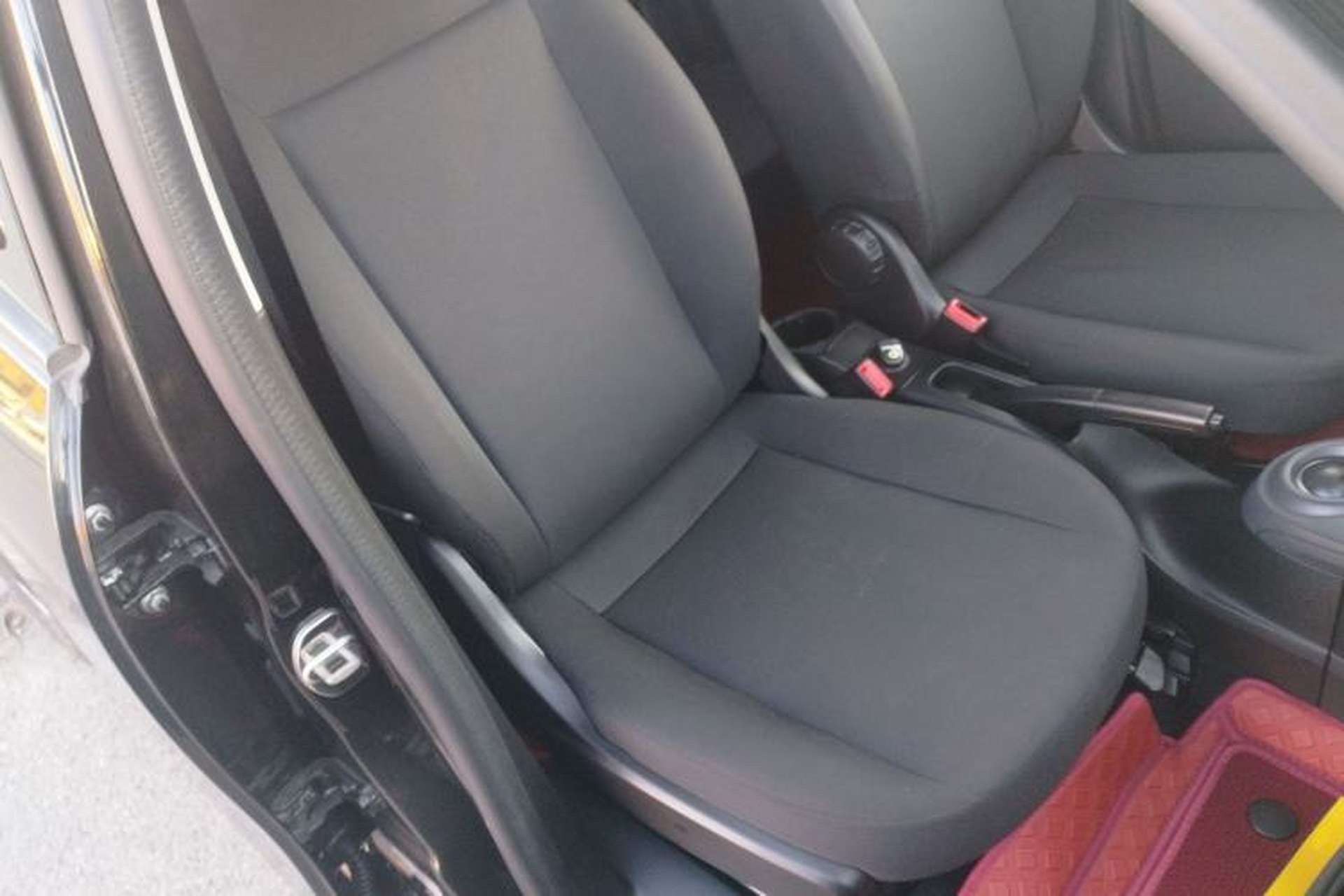 Used smart forfour 2016 1.0L 52 kW Dynamic Edition Right Front Seat