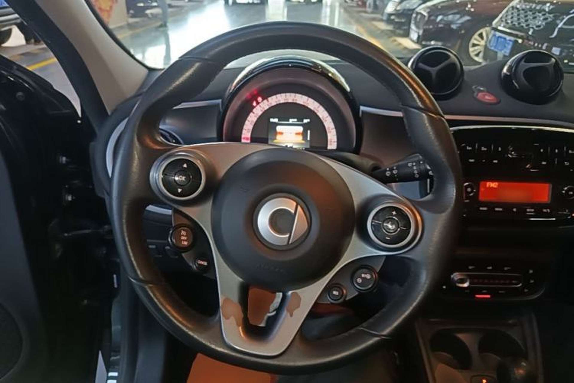 Used smart forfour 2016 1.0L 52 kW Passion Edition Steering Wheel