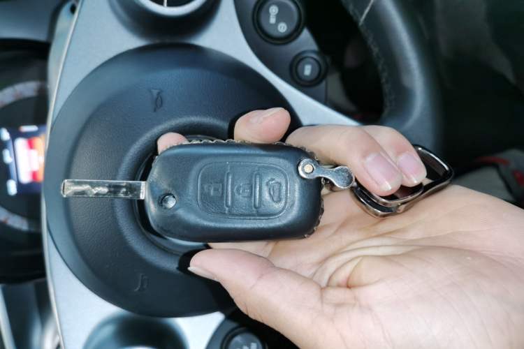Used smart forfour 2016 0.9T 66 kW Pioneer Edition Vehicle Key