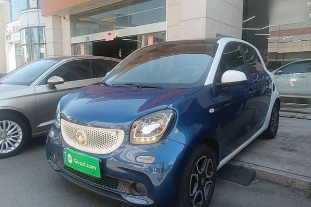 Used smart forfour 2016 0.9T 66 kW Pioneer Edition