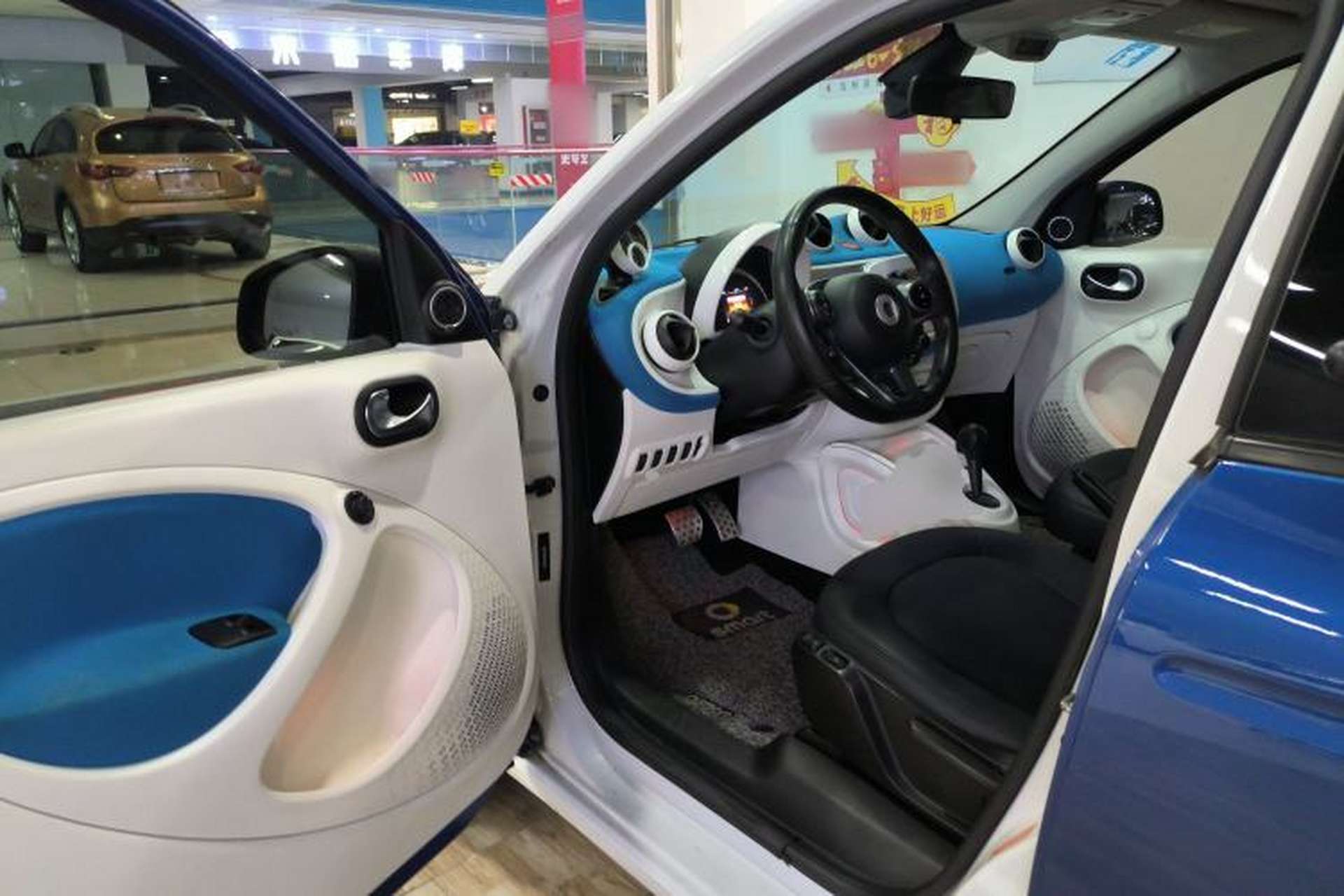 Used smart forfour 2016 0.9T 66 kW Ultimate Edition Driver Seat
