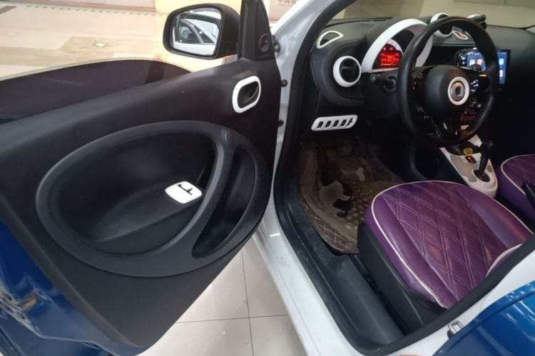 Used smart forfour 2016 1.0L 52 kW Dynamic Edition Driver Seat
