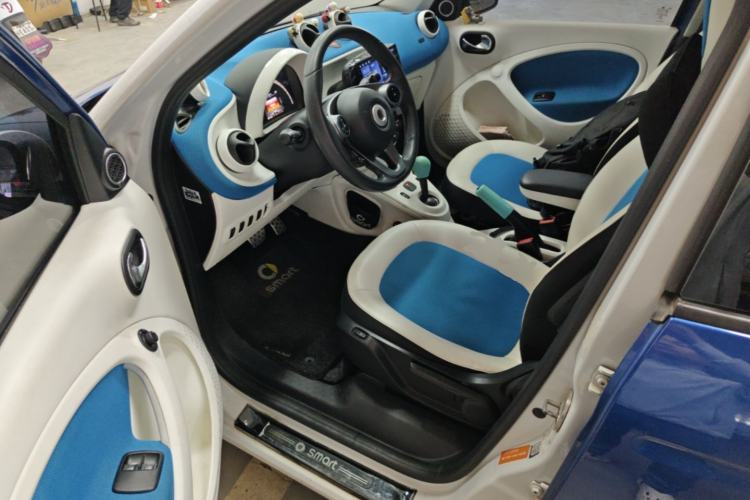 Used smart forfour 2016 0.9T 66 kW Ultimate Edition Driver Seat