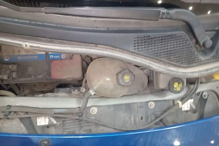Used smart forfour 2016 1.0L 52 kW Dynamic Edition Engine Bay