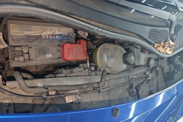 Used smart forfour 2016 1.0L 52 kW Dynamic Edition Engine Bay