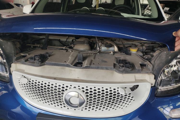 Used smart forfour 2016 1.0L 52 kW Passion Edition Engine Bay