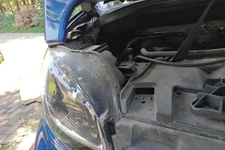 Used smart forfour 2016 1.0L 52 kW Dynamic Edition Engine Bay Right
