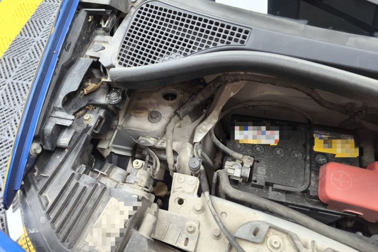 Used smart forfour 2016 1.0L 52 kW Passion Edition Engine Bay Right