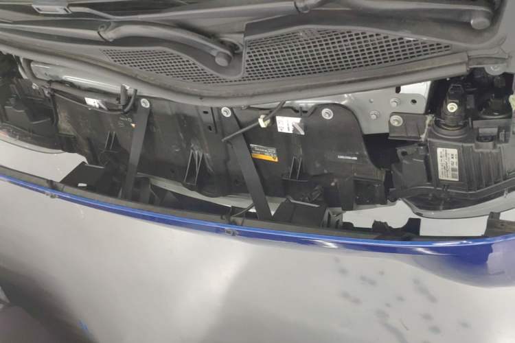 Used smart forfour 2016 1.0L 52 kW Passion Edition Engine Bay