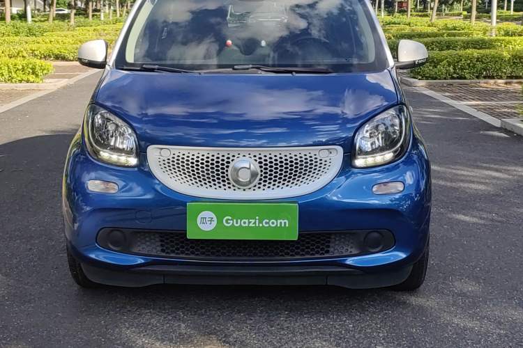 Used smart forfour 2016 1.0L 52 kW Passion Edition Exterior 1