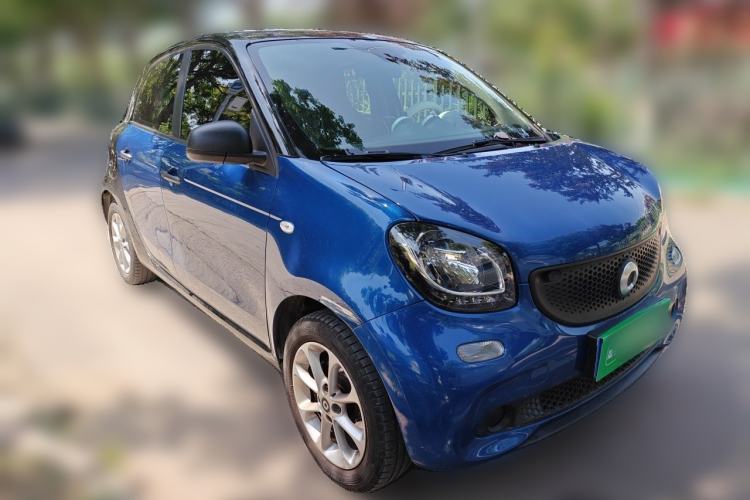 Used smart forfour 2016 1.0L 52 kW Dynamic Edition Exterior 1