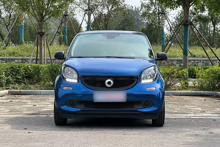 Used smart forfour 2016 1.0L 52 kW Passion Edition Exterior 1