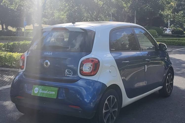 Used smart forfour 2016 1.0L 52 kW Passion Edition Exterior 3