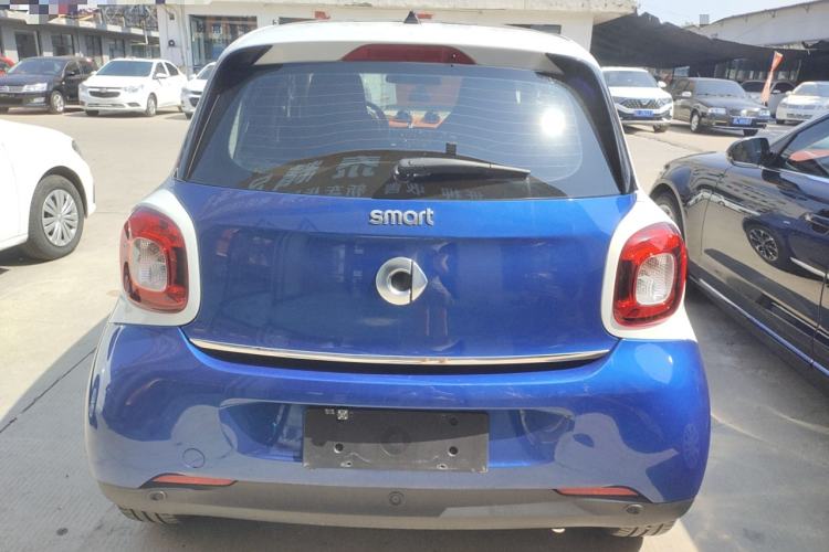 Used smart forfour 2016 1.0L 52 kW Passion Edition Exterior 4