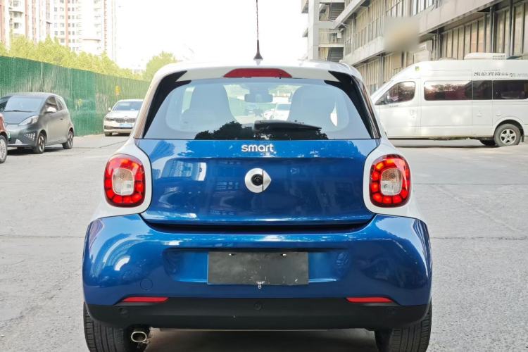 Used smart forfour 2016 0.9T 66 kW Ultimate Edition Exterior 4