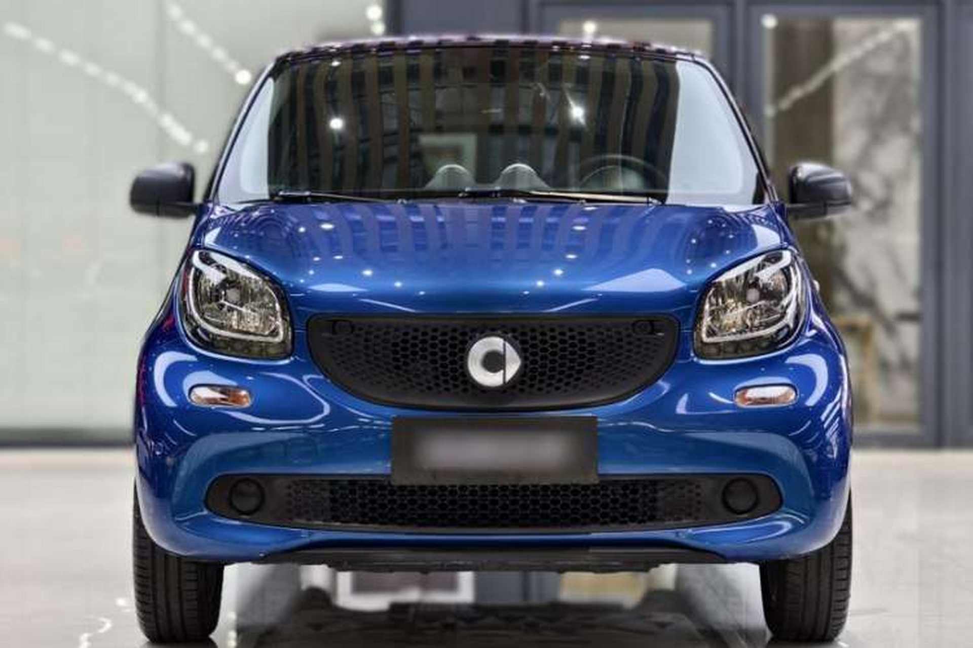 Used smart forfour 2016 1.0L 52 kW Dynamic Edition Exterior 4