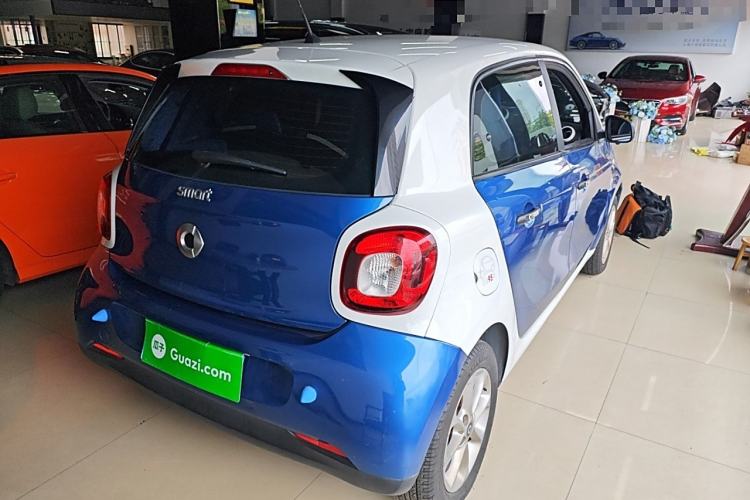 Used smart forfour 2016 1.0L 52 kW Dynamic Edition Exterior 5